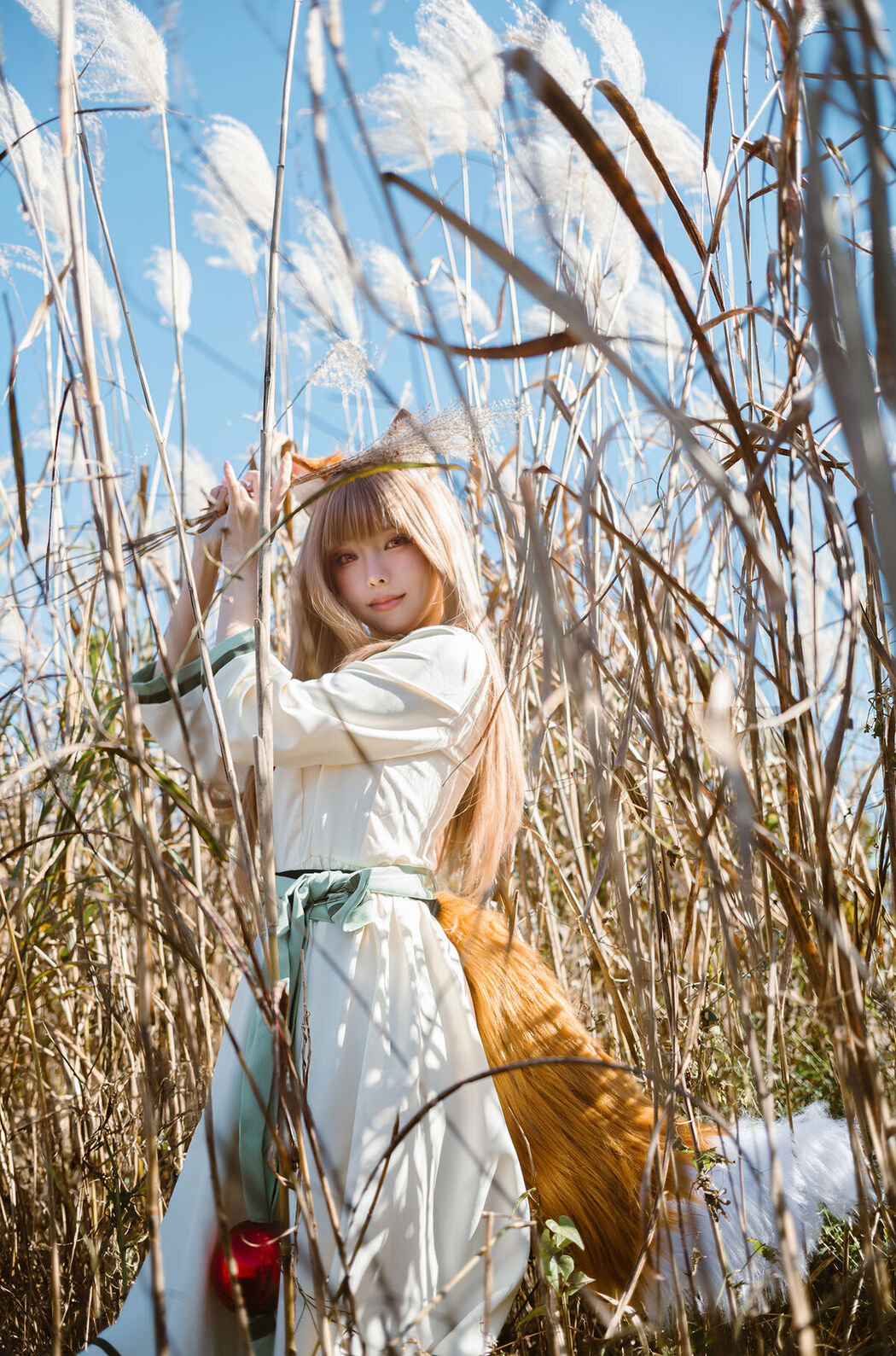 Coser@Ely_eee ElyEE子 &#8211; Breeze 狼與微風 (35P &#8211; 3V)