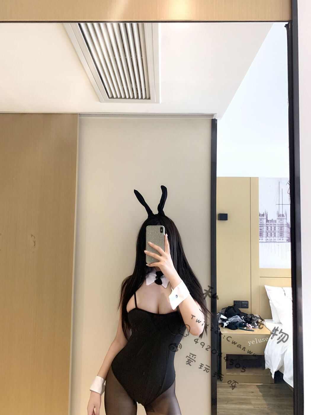 Coser@私人玩物 – 兔女郎 (36P – 7V)