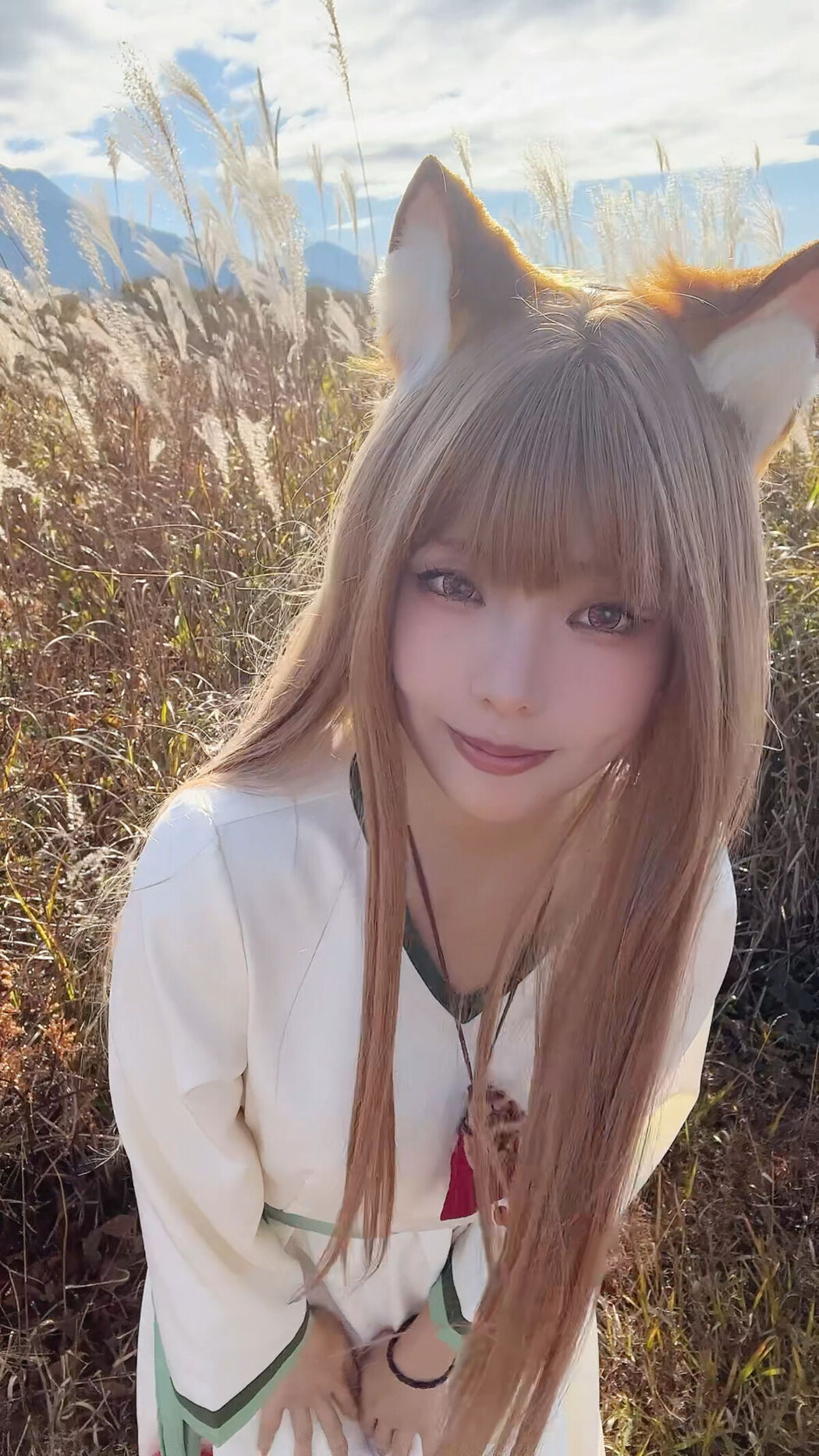 Coser@Ely_eee ElyEE子 &#8211; Breeze 狼與微風 (35P &#8211; 3V)