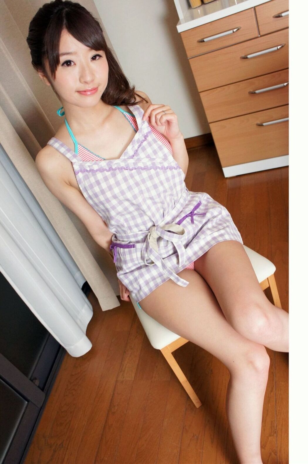 JP Hatsumi Saki 初美沙希 – ロリ顔ドスケベ幼妻 欲求不満な幼妻の止まらない肉欲… 激ヤバ写真集 (80P)