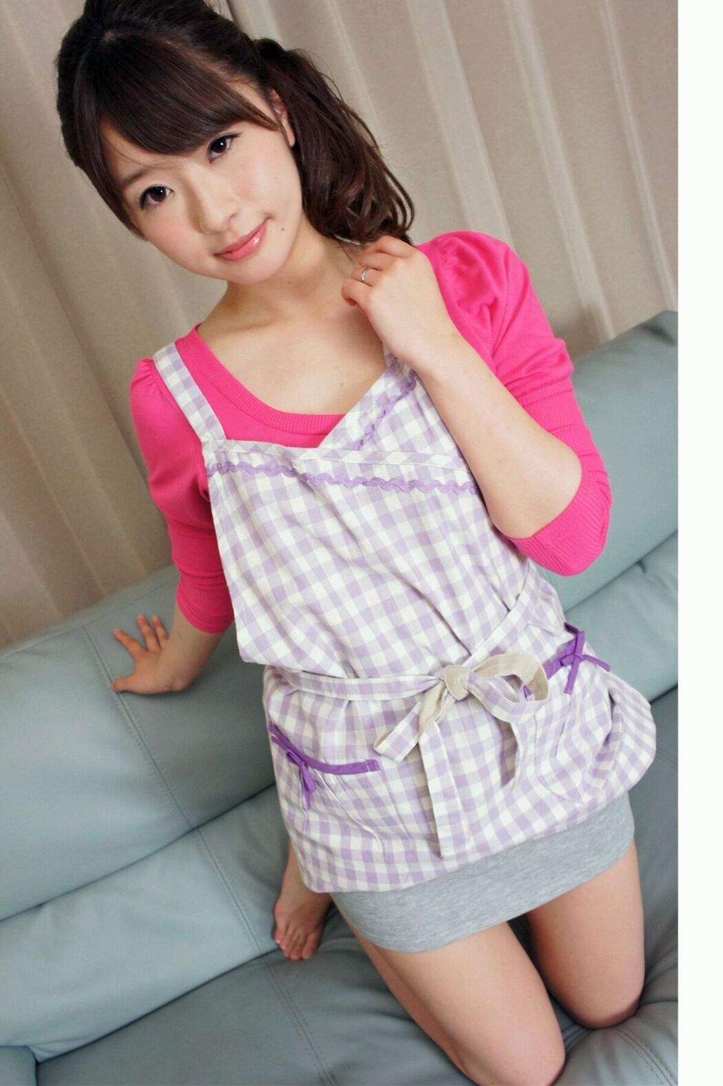 JP Hatsumi Saki 初美沙希 – ロリ顔ドスケベ幼妻 欲求不満な幼妻の止まらない肉欲… 激ヤバ写真集 (80P)