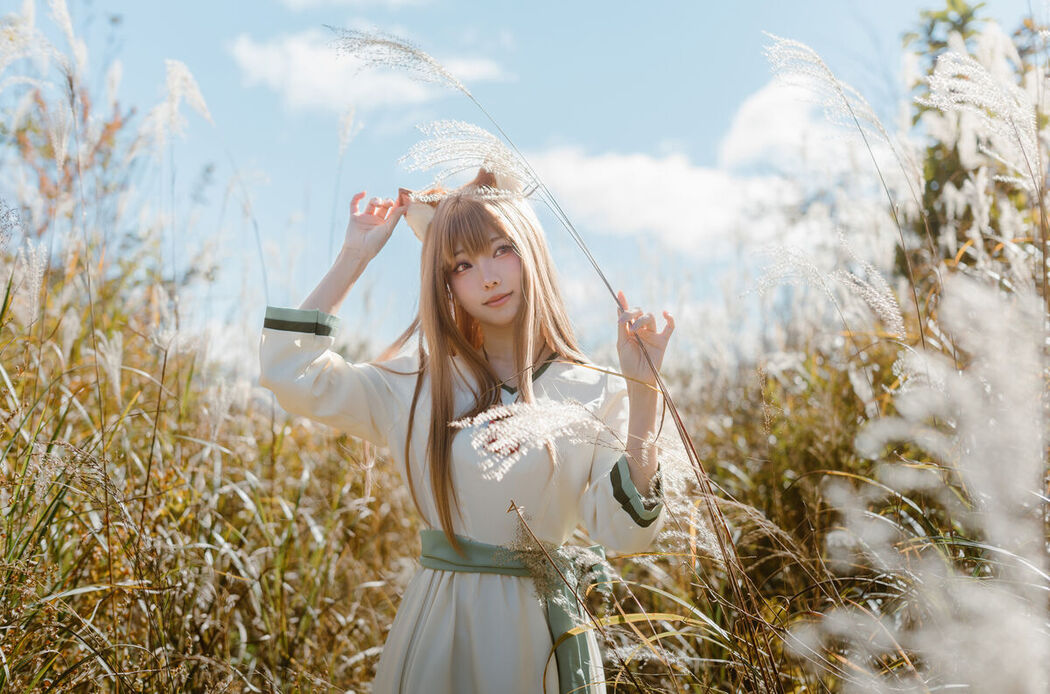 Coser@Ely_eee ElyEE子 &#8211; Breeze 狼與微風 (35P &#8211; 3V)