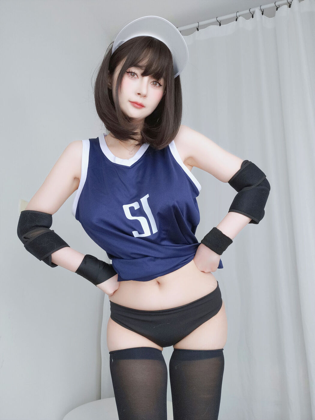 Coser@白银81 – Fantia 2024年05月会员合集18套 Part02 (53P)