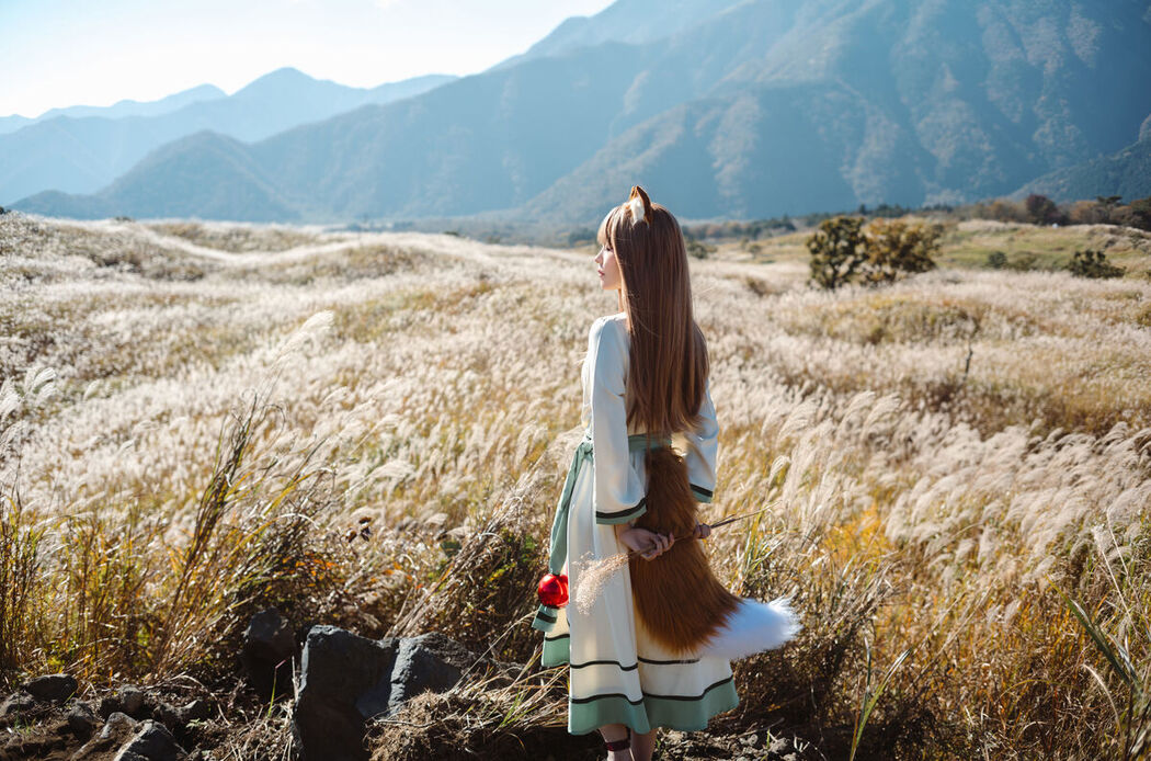 Coser@Ely_eee ElyEE子 &#8211; Breeze 狼與微風 (35P &#8211; 3V)