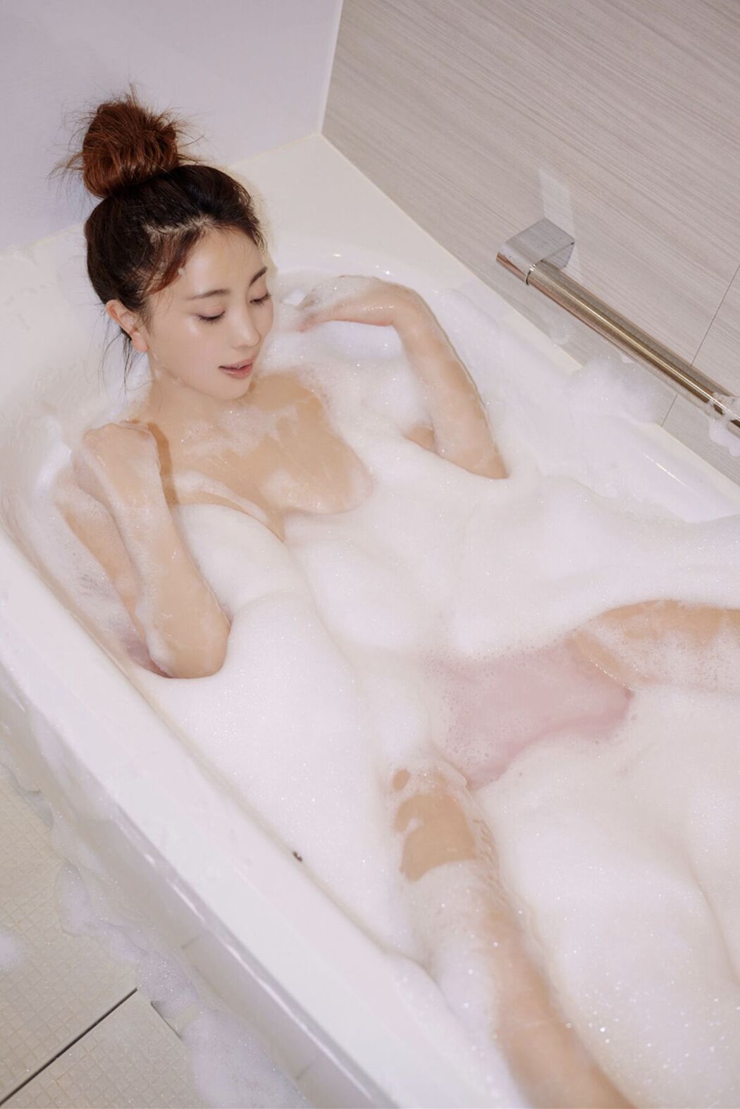 JP Morisaki Tomomi 森咲智美 – 週刊ポストデジタル写真集 500万人のおっぱい (76P)