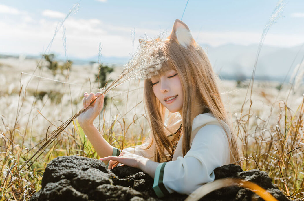 Coser@Ely_eee ElyEE子 &#8211; Breeze 狼與微風 (35P &#8211; 3V)