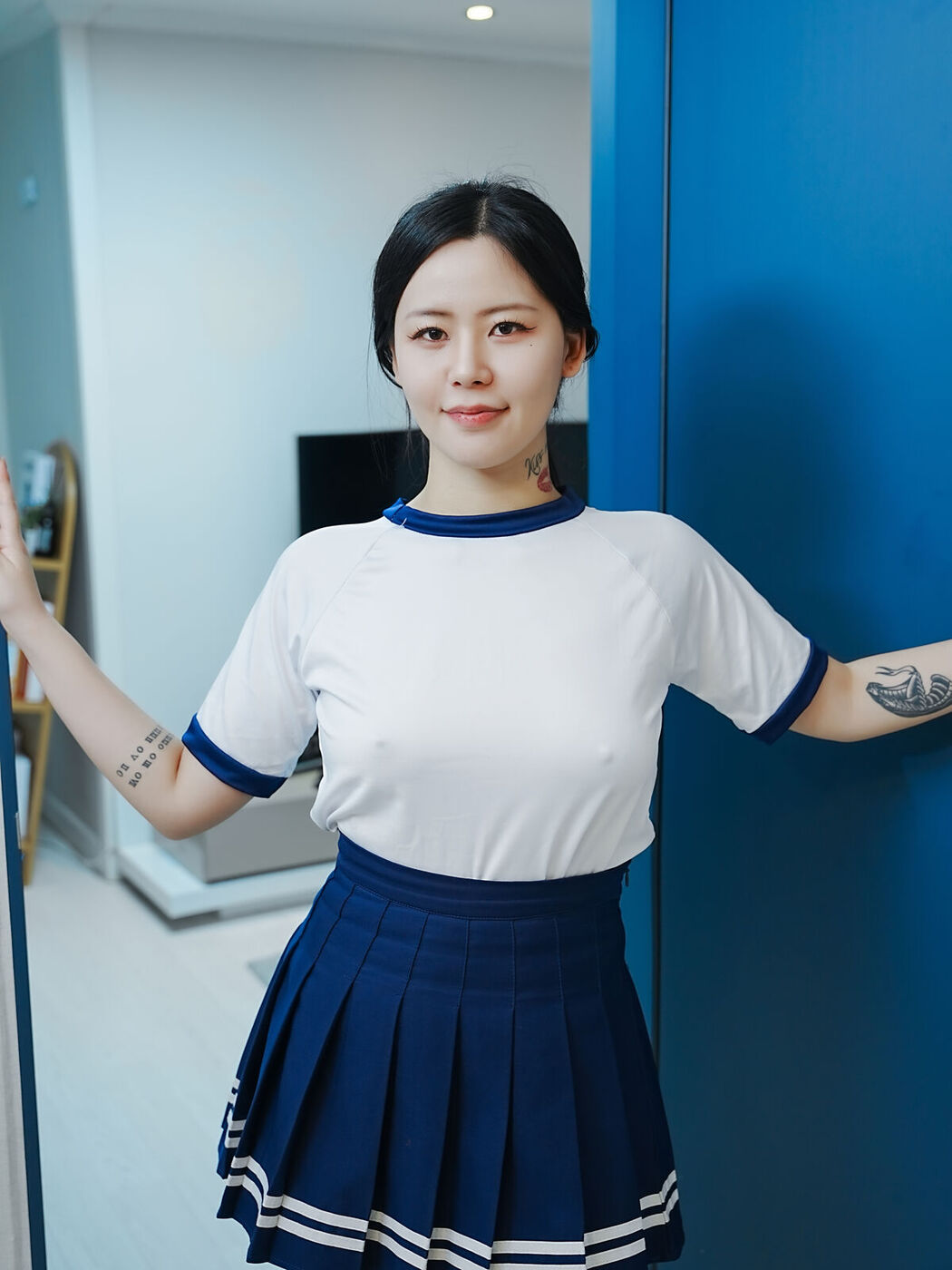 Choi Ri &#8211; Vol.01 Bloomers Part01 (73P &#8211; 1V)