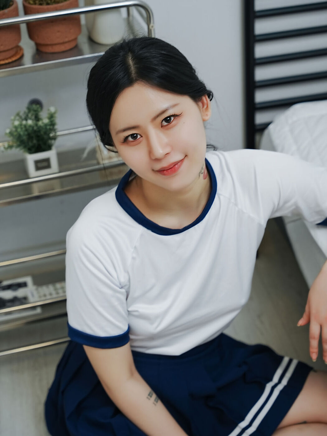 Choi Ri &#8211; Vol.01 Bloomers Part01 (73P &#8211; 1V)