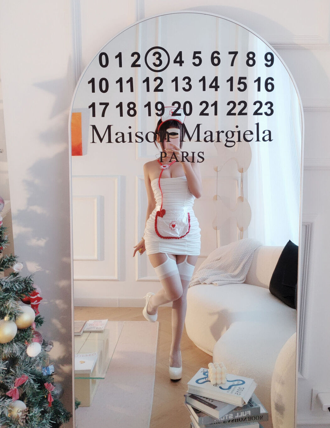 Coser@日奈娇 – 护士姐姐 (52P)