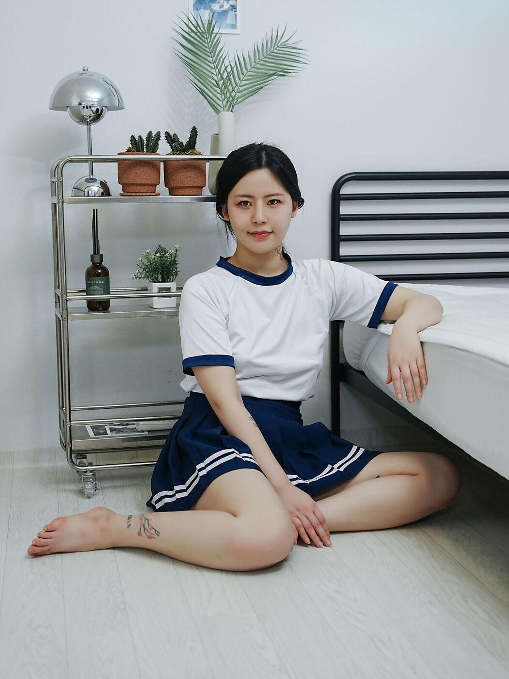 Choi Ri &#8211; Vol.01 Bloomers Part01 (73P &#8211; 1V)