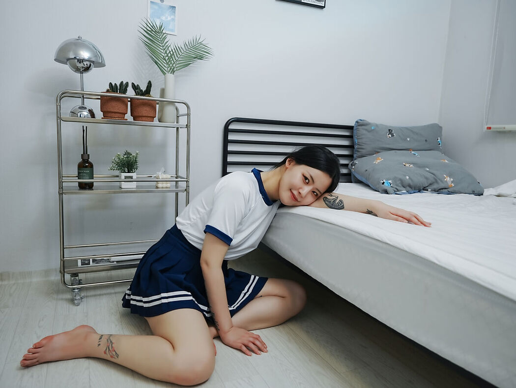 Choi Ri &#8211; Vol.01 Bloomers Part01 (73P &#8211; 1V)