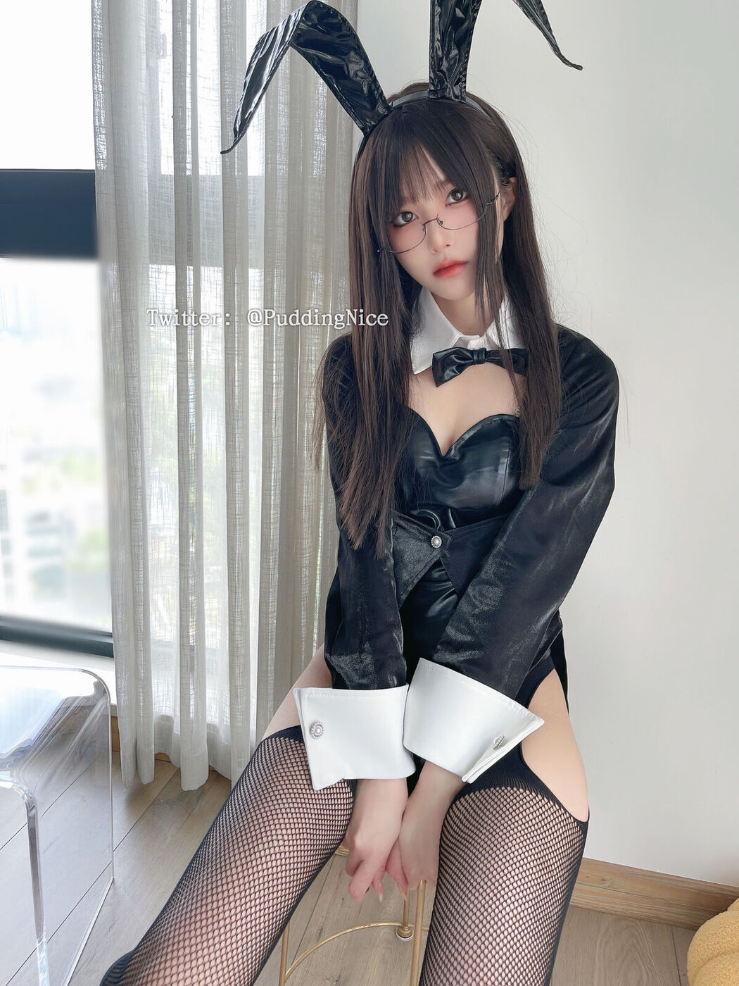 Coser@布丁大法 Pudding Dafa – Cos兔兔女仆 (80P – 4V)