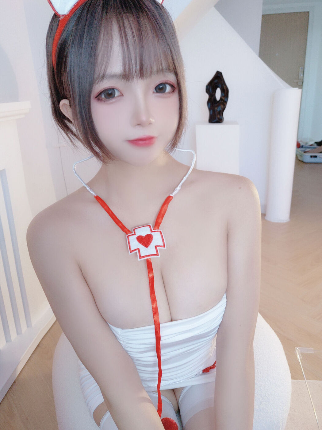 Coser@日奈娇 – 护士姐姐 (52P)