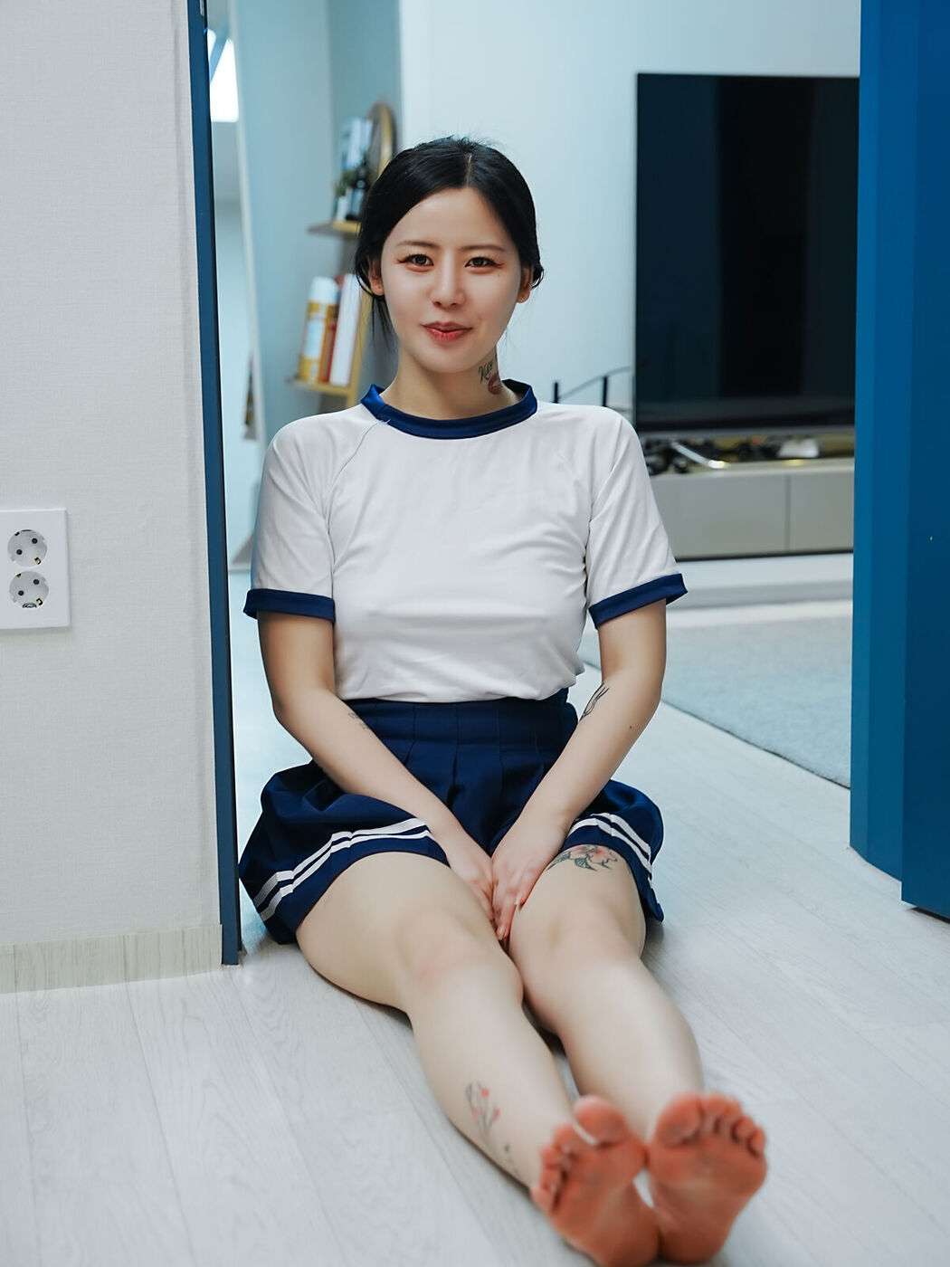 Choi Ri &#8211; Vol.01 Bloomers Part01 (73P &#8211; 1V)