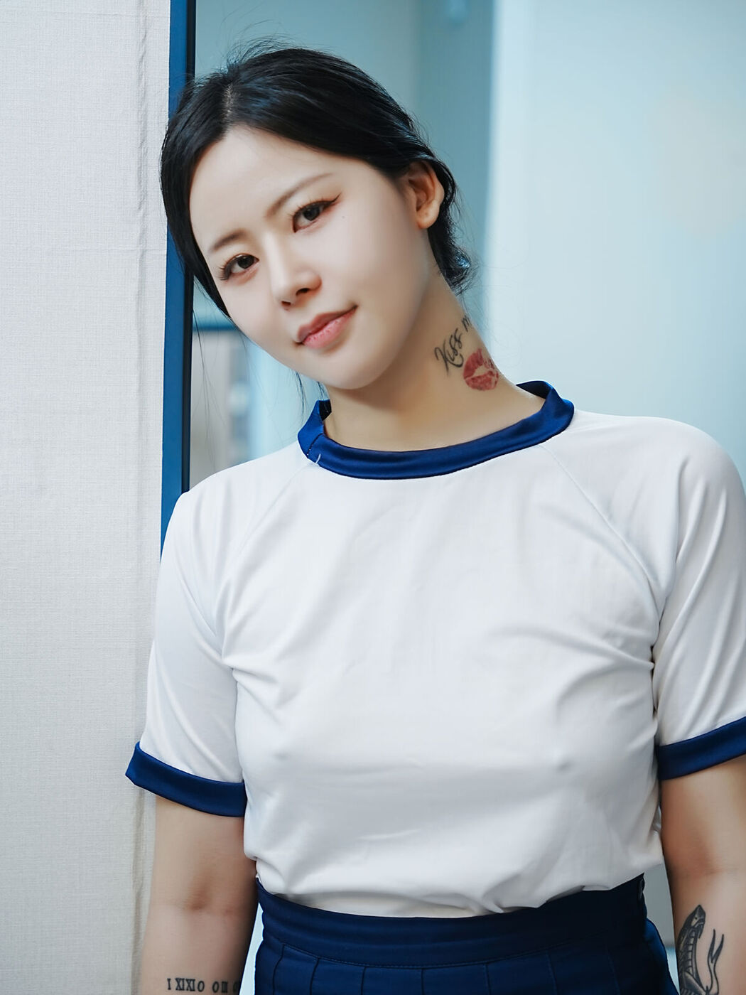 Choi Ri &#8211; Vol.01 Bloomers Part01 (73P &#8211; 1V)