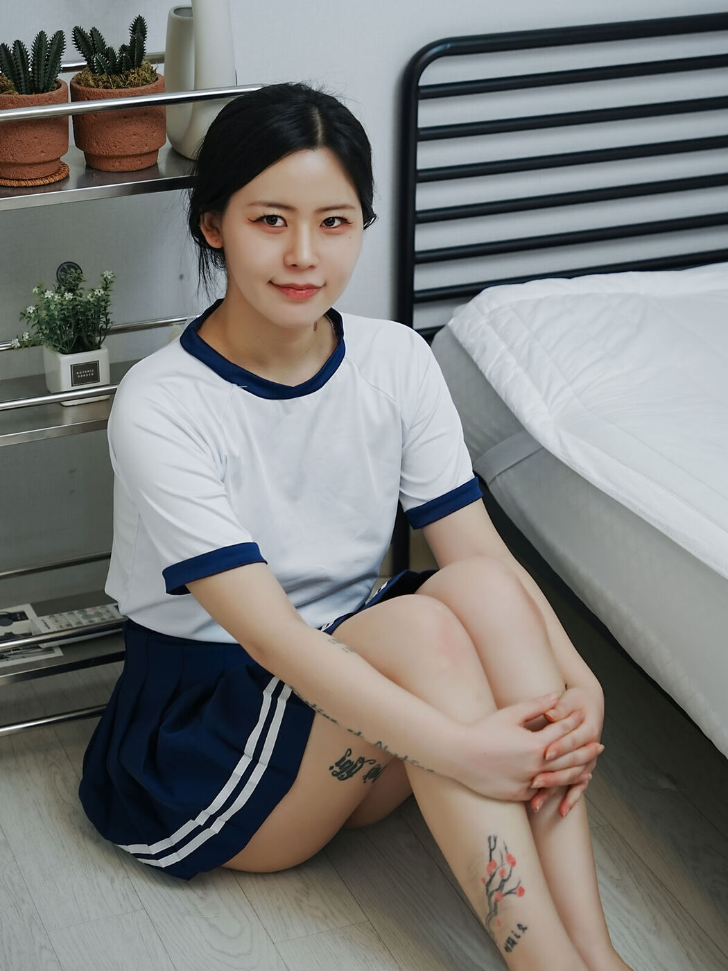 Choi Ri &#8211; Vol.01 Bloomers Part01 (73P &#8211; 1V)