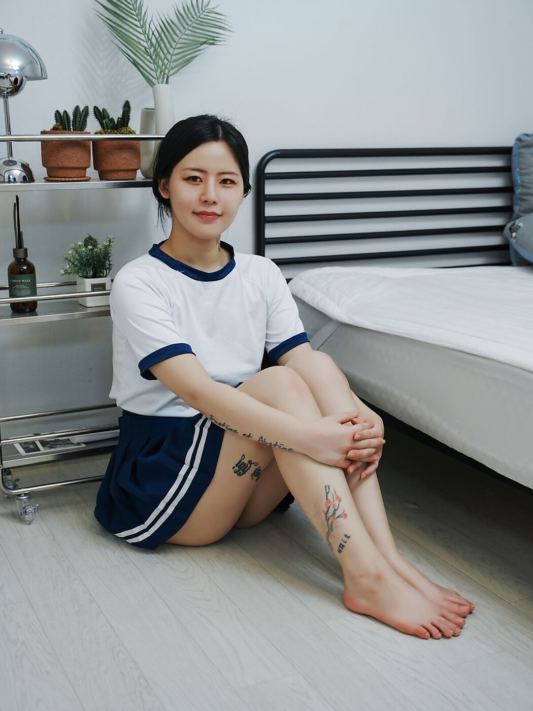 Choi Ri &#8211; Vol.01 Bloomers Part01 (73P &#8211; 1V)