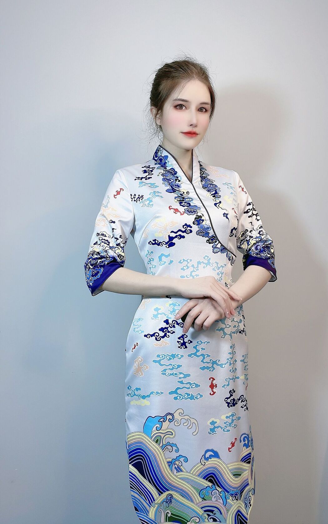 Coser@鹿八岁 – 预售期间附送自拍图 (27P – 1V)