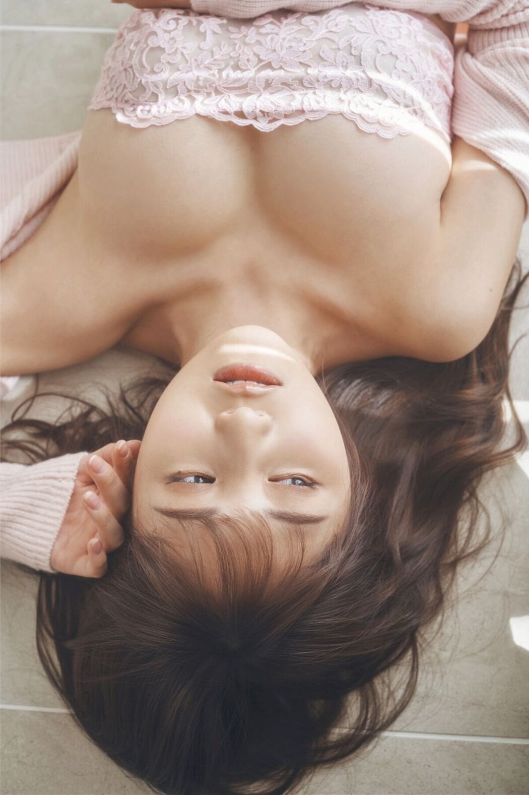 JP Tsuji Ririsa 辻りりさ – FLASHデジタル写真集 She is Perfect 前編-後編 (70P)