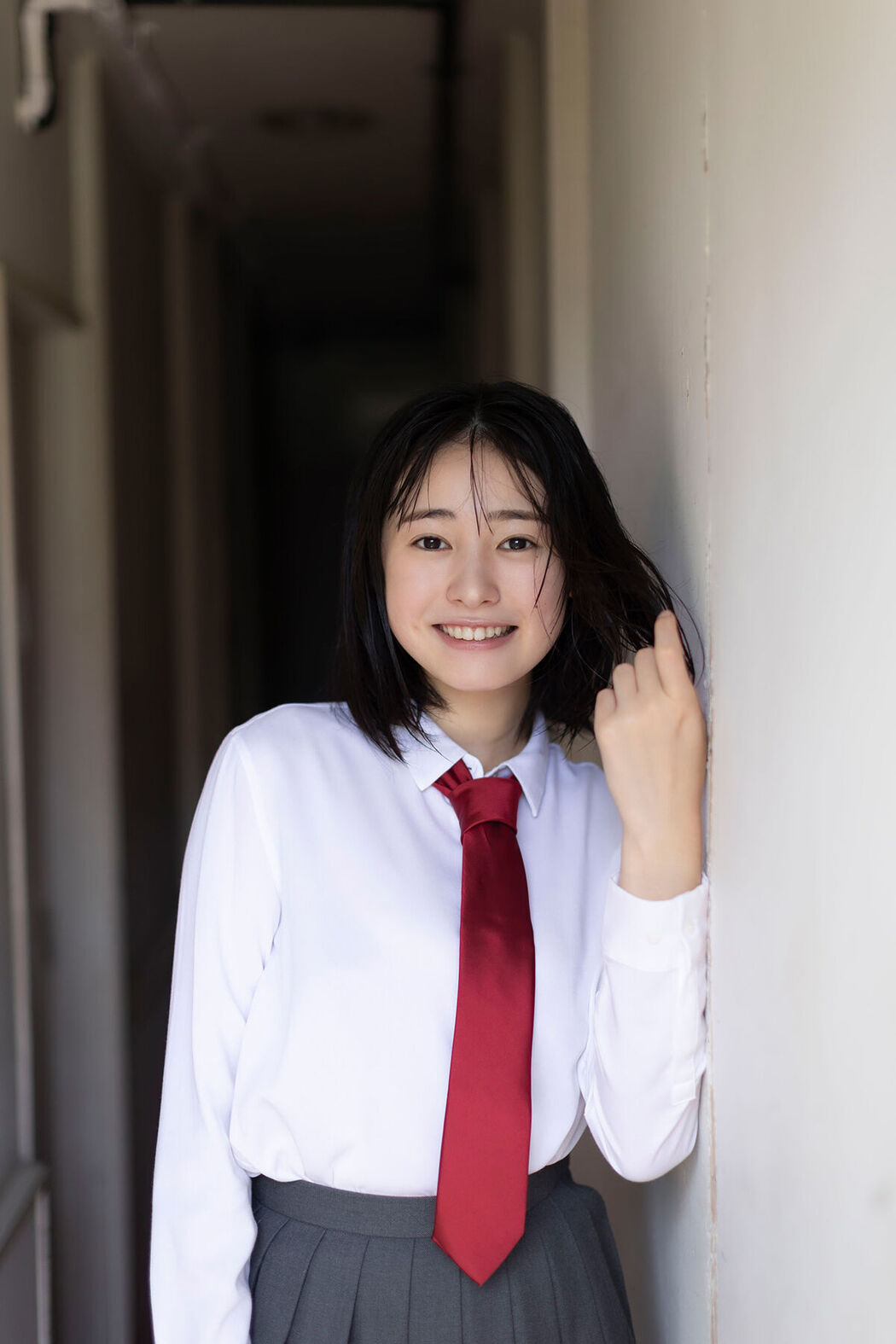 JP Miu Shirahama 白濱美兎 – FLASHデジタル写真集 ちょっぴりオトナ (66P)