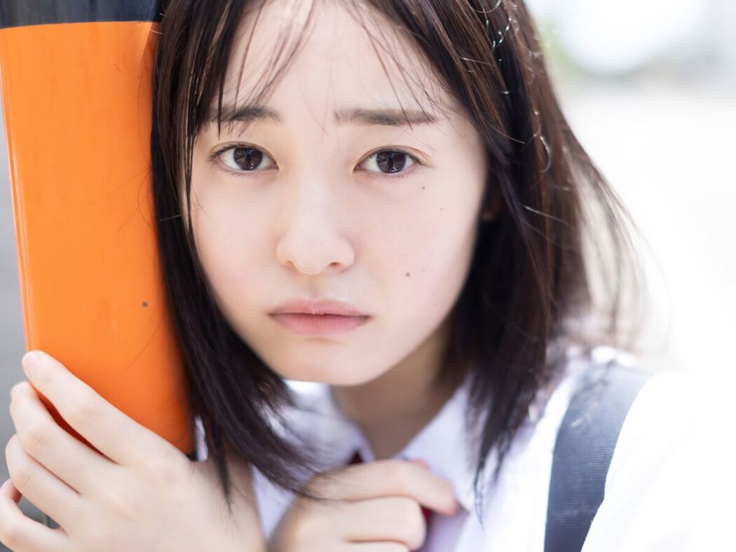 JP Miu Shirahama 白濱美兎 – FLASHデジタル写真集 ちょっぴりオトナ (66P)