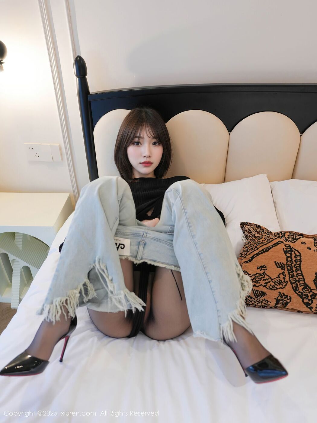 XiuRen秀人网 No.10374 Zhi Zhi (57P)