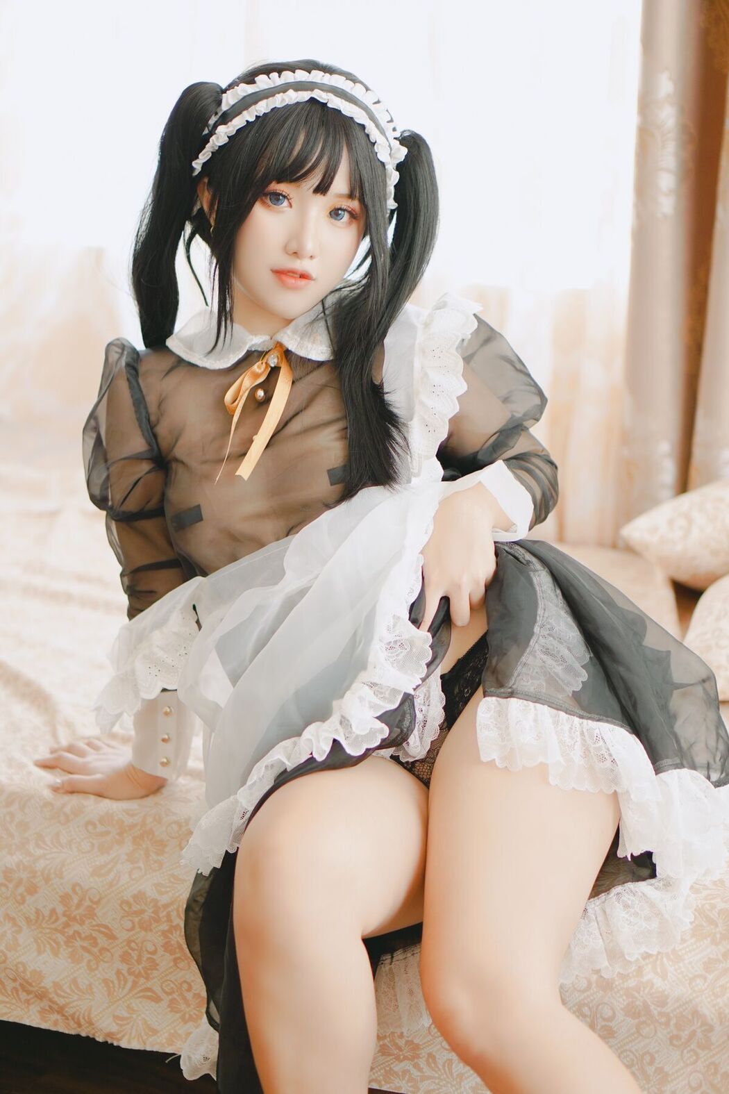 Coser@Chono Black – Transparent Maid (17P)