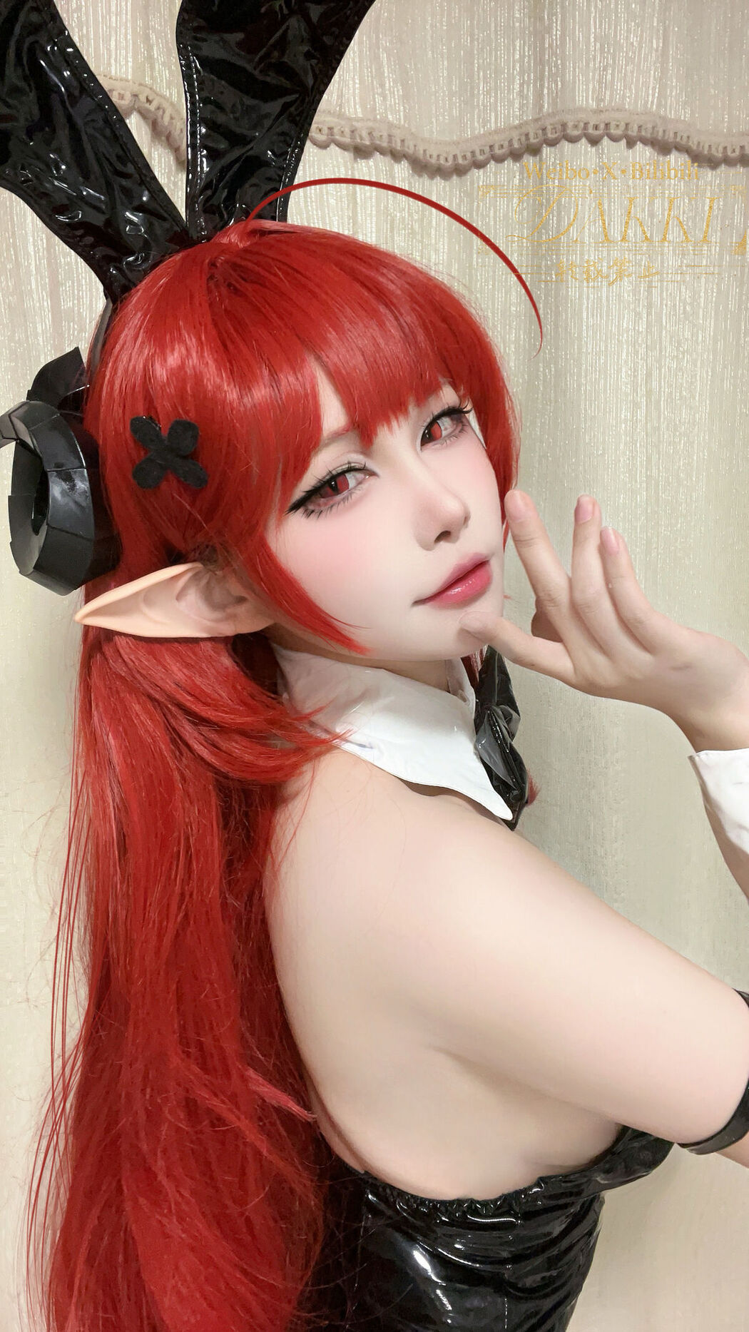 Coser@Dakki伊 – 碧蓝航线兴登堡自拍 (27P)