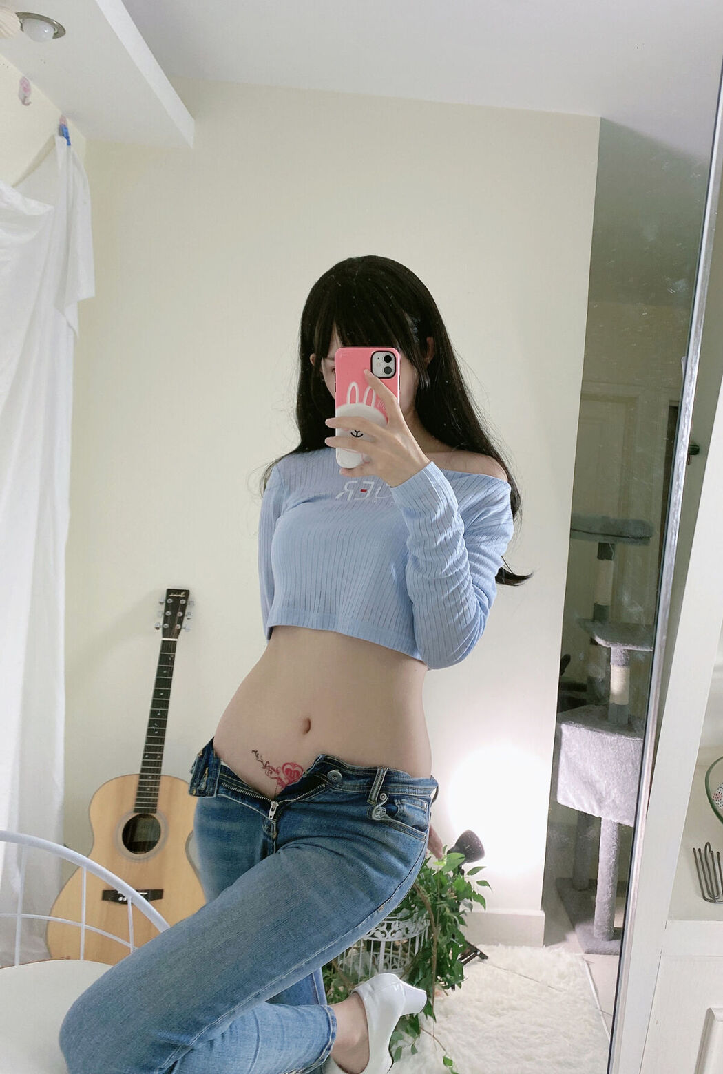 Coser@51酱 – 吉他妹妹 (26P – 3V)