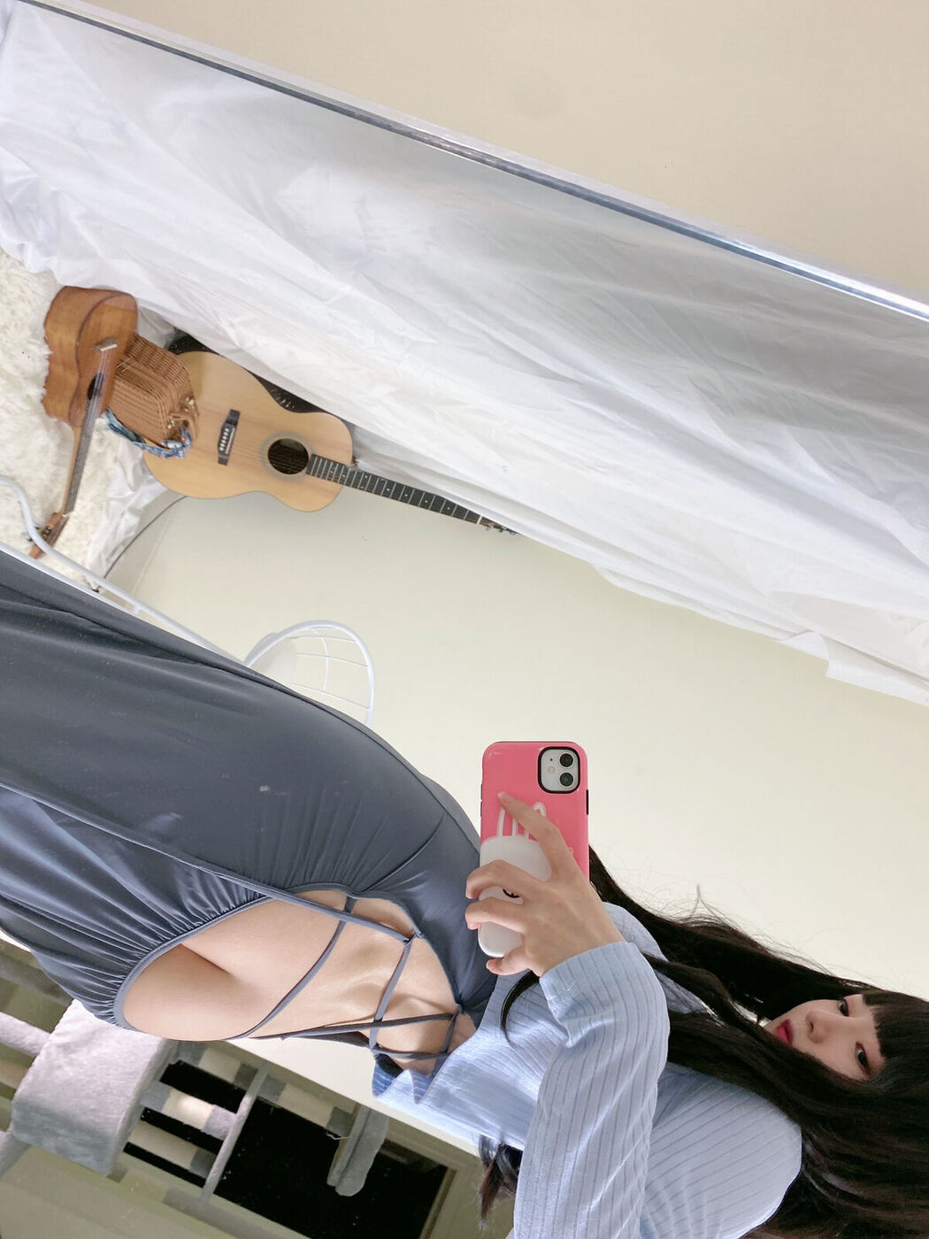 Coser@51酱 – 吉他妹妹 (26P – 3V)