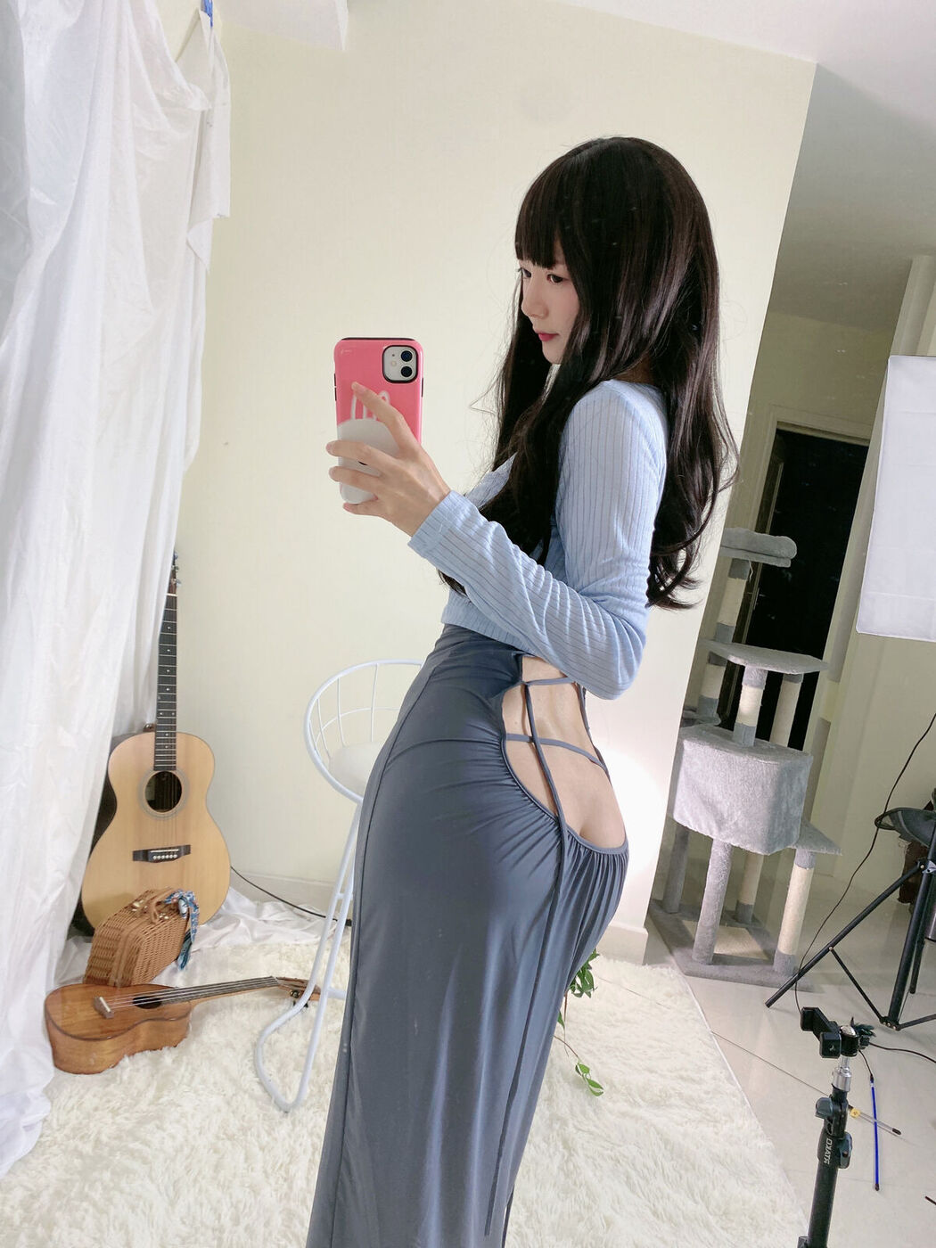 Coser@51酱 – 吉他妹妹 (26P – 3V)