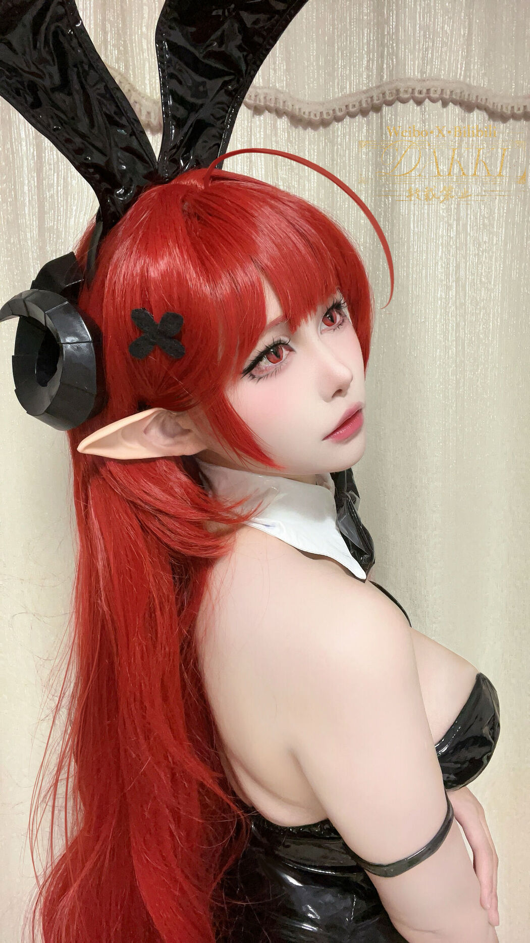 Coser@Dakki伊 – 碧蓝航线兴登堡自拍 (27P)