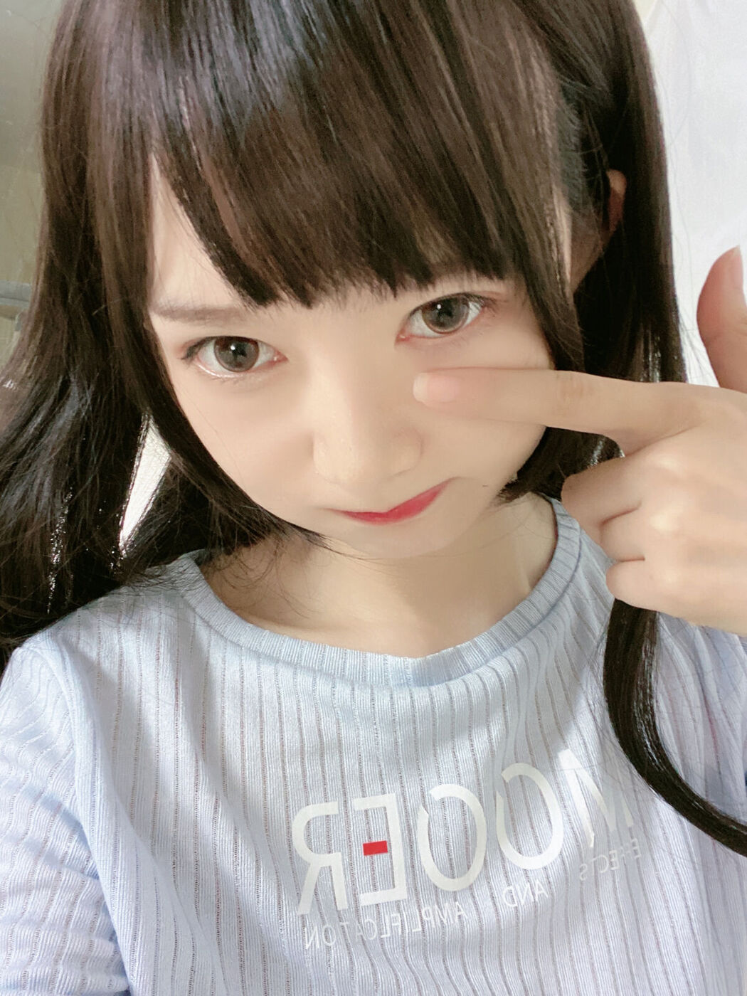 Coser@51酱 – 吉他妹妹 (26P – 3V)