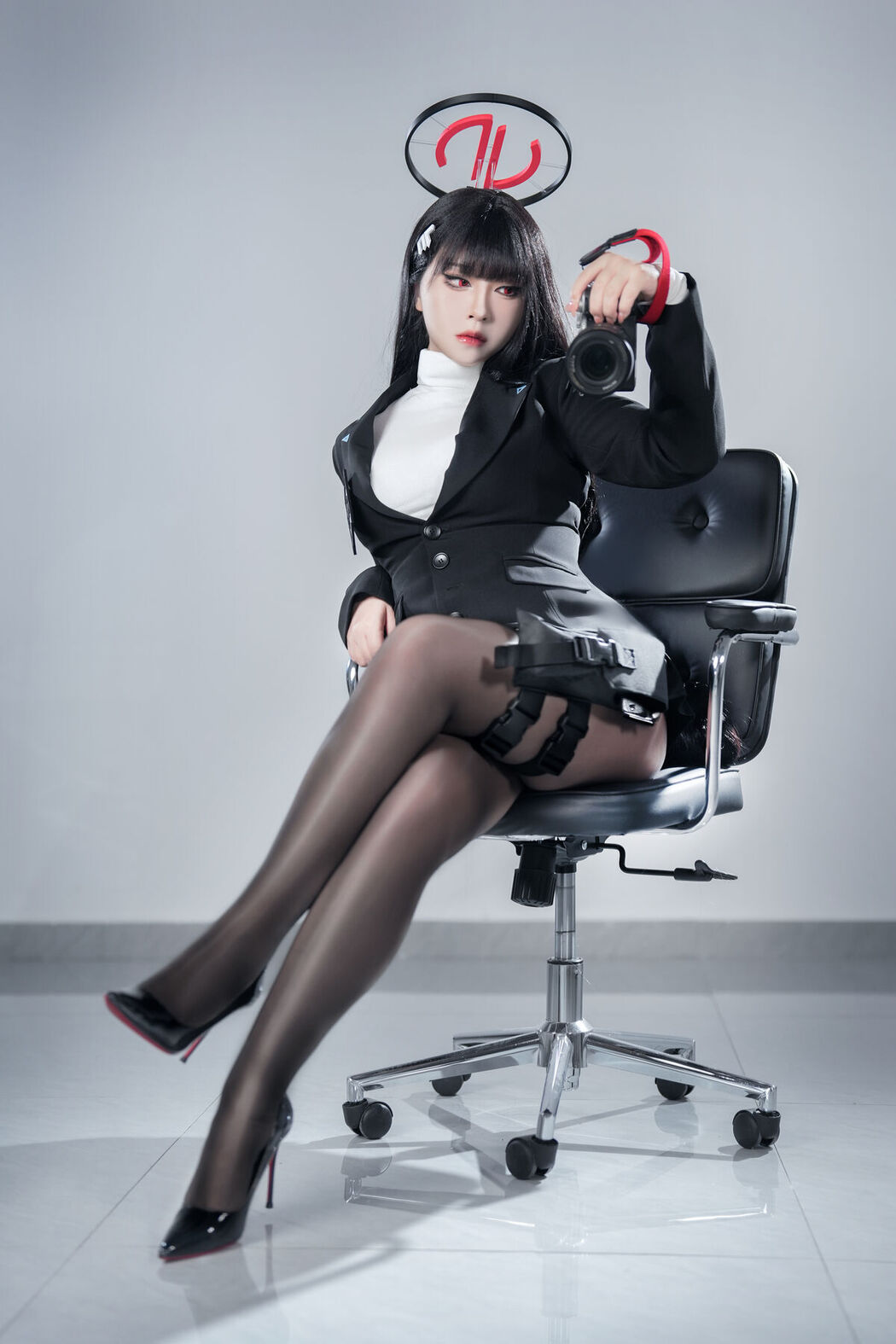 Coser@半半子 – 碧蓝档案 调月莉音 (60P)