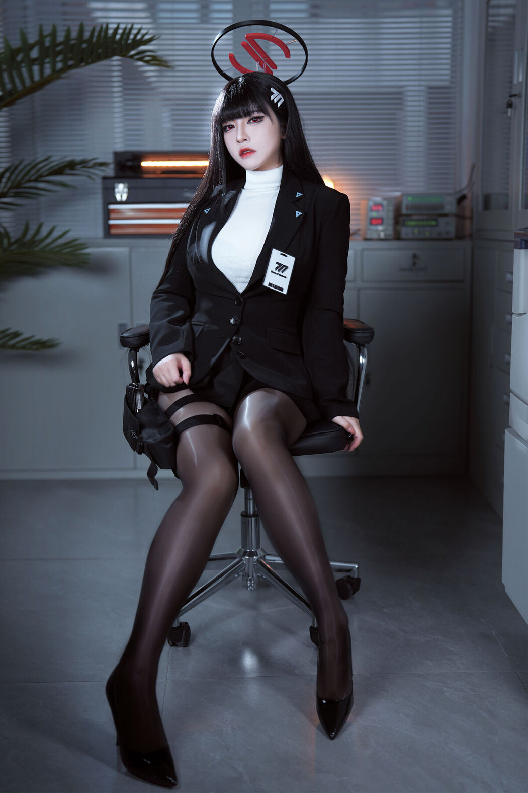 Coser@半半子 – 碧蓝档案 调月莉音 (60P)