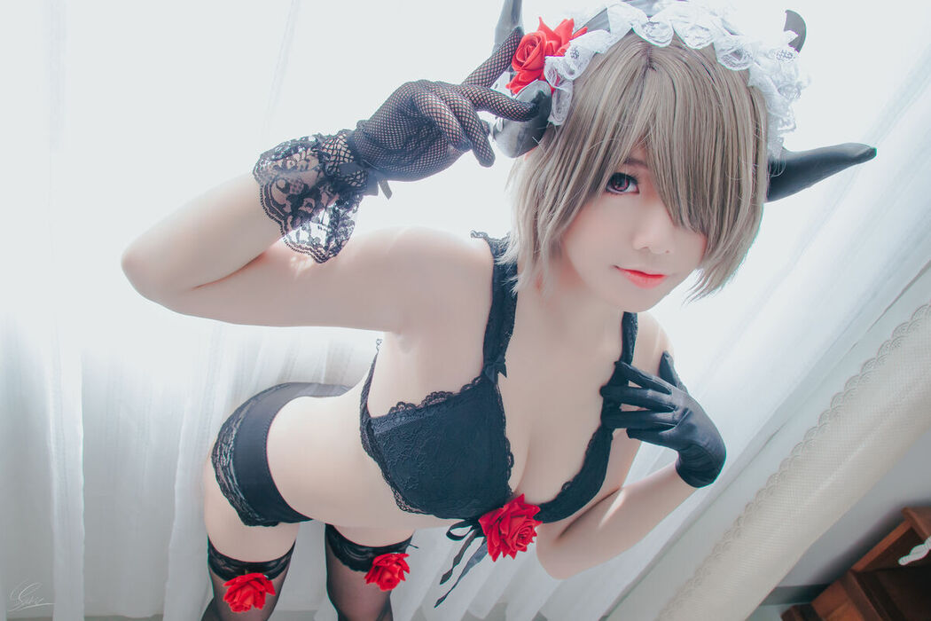 Coser@Messie Huang &#8211; Sexy Rita (13P)