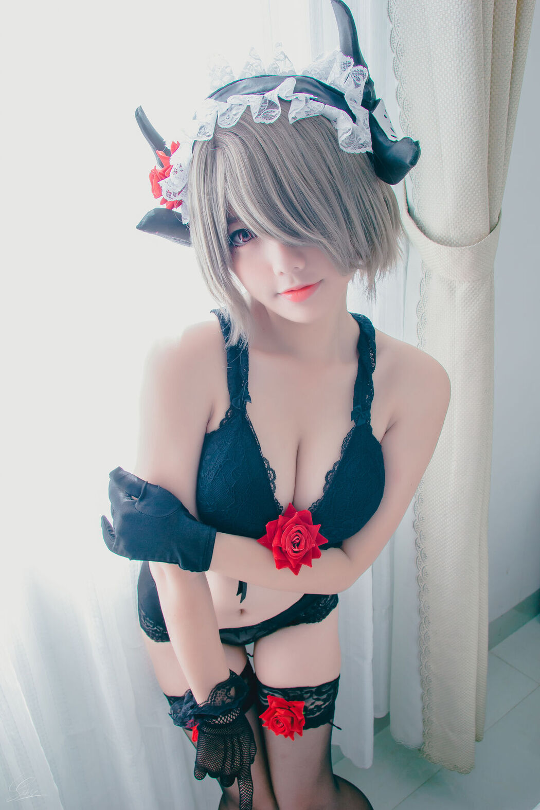 Coser@Messie Huang &#8211; Sexy Rita (13P)