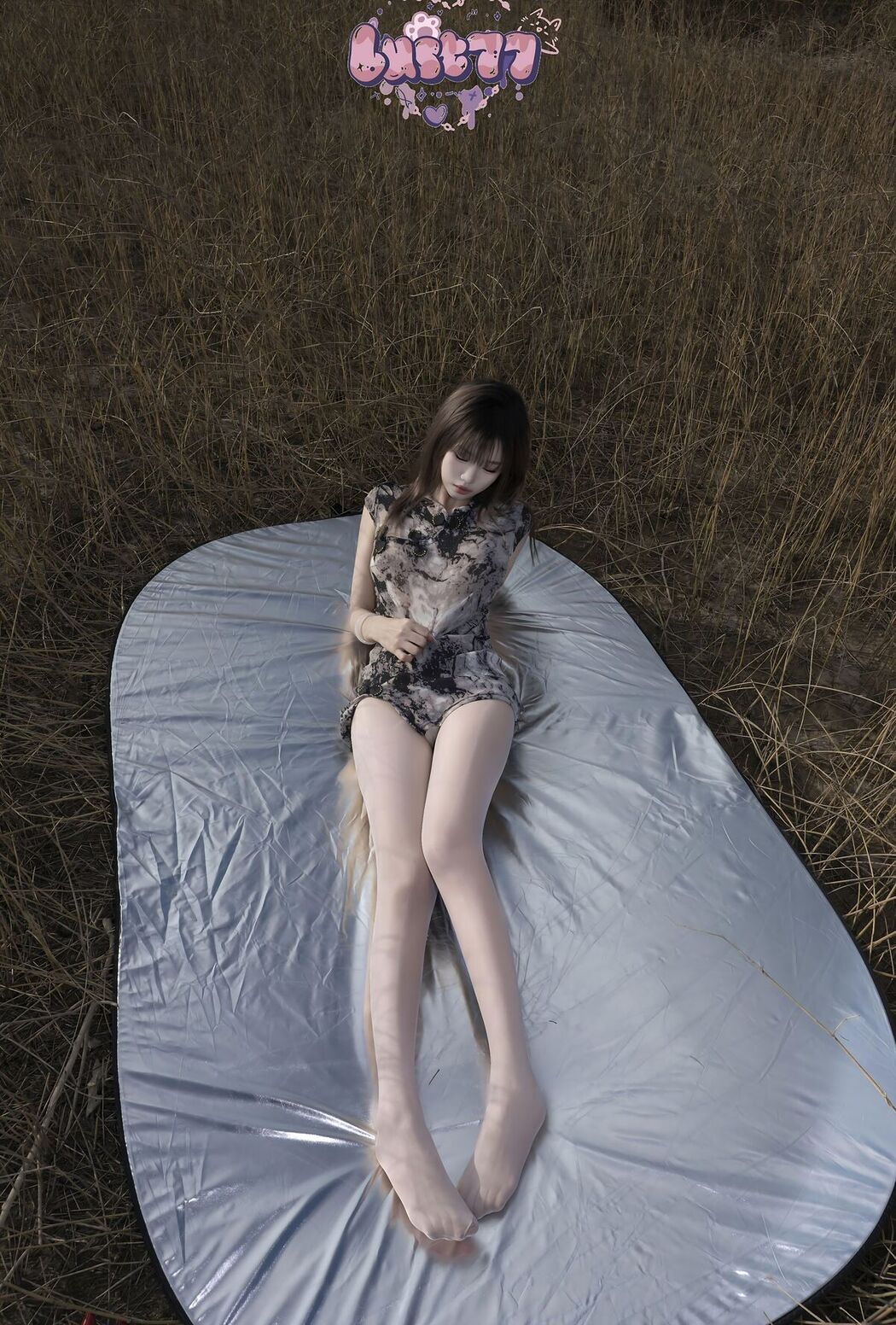 Coser@柒柒要乖哦 – 湖畔物语 Part01 (63P)