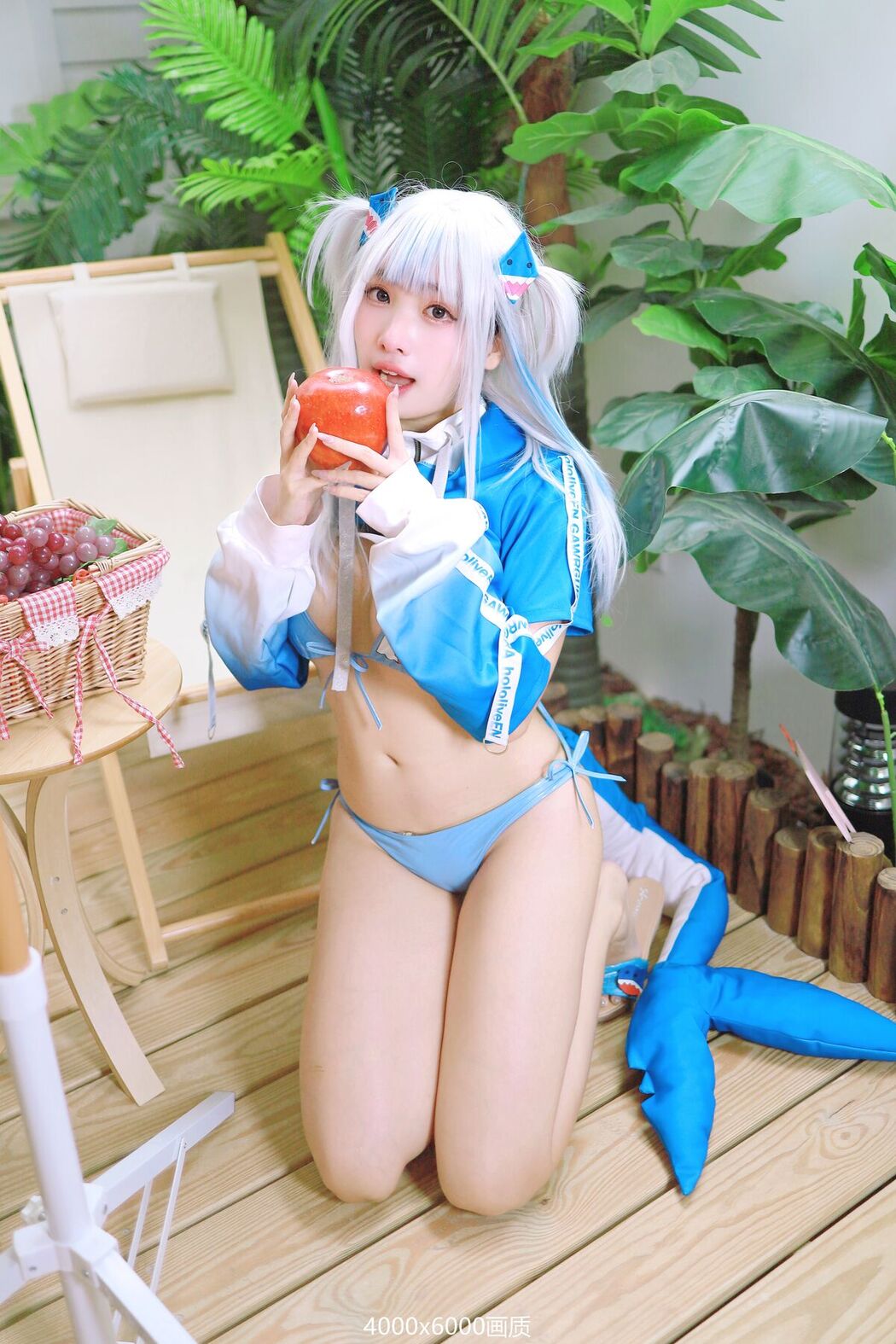 Coser@慕慕Momo &#8211; 鲨鱼制服 Gura (58P &#8211; 1V)