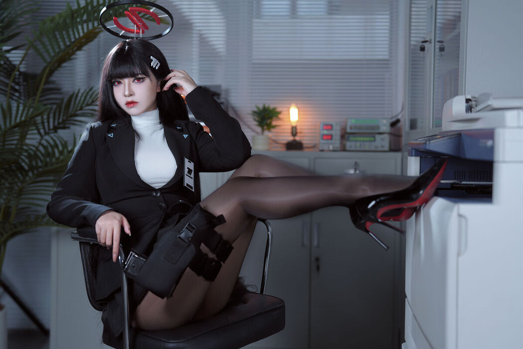 Coser@半半子 – 碧蓝档案 调月莉音 (60P)