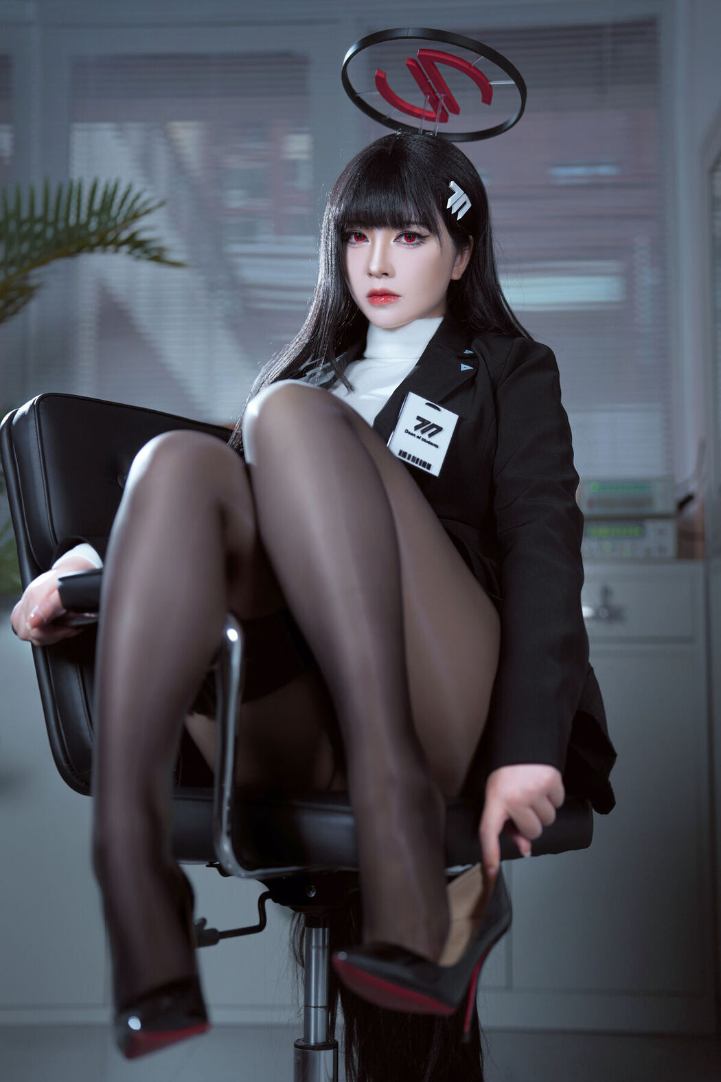 Coser@半半子 – 碧蓝档案 调月莉音 (60P)