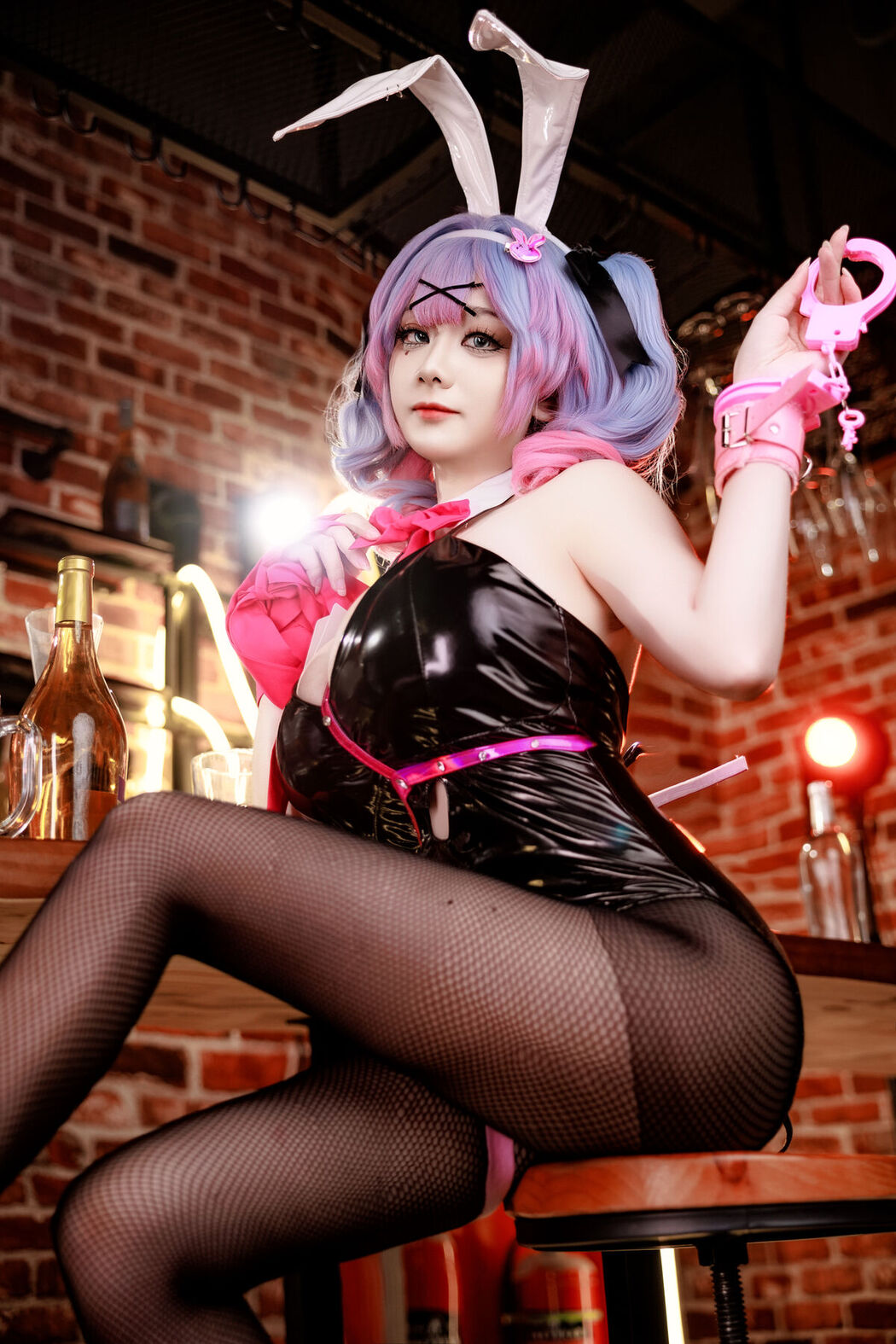 Coser@阿雪雪 – 初音兔子洞 Part01 (53P – 1V)