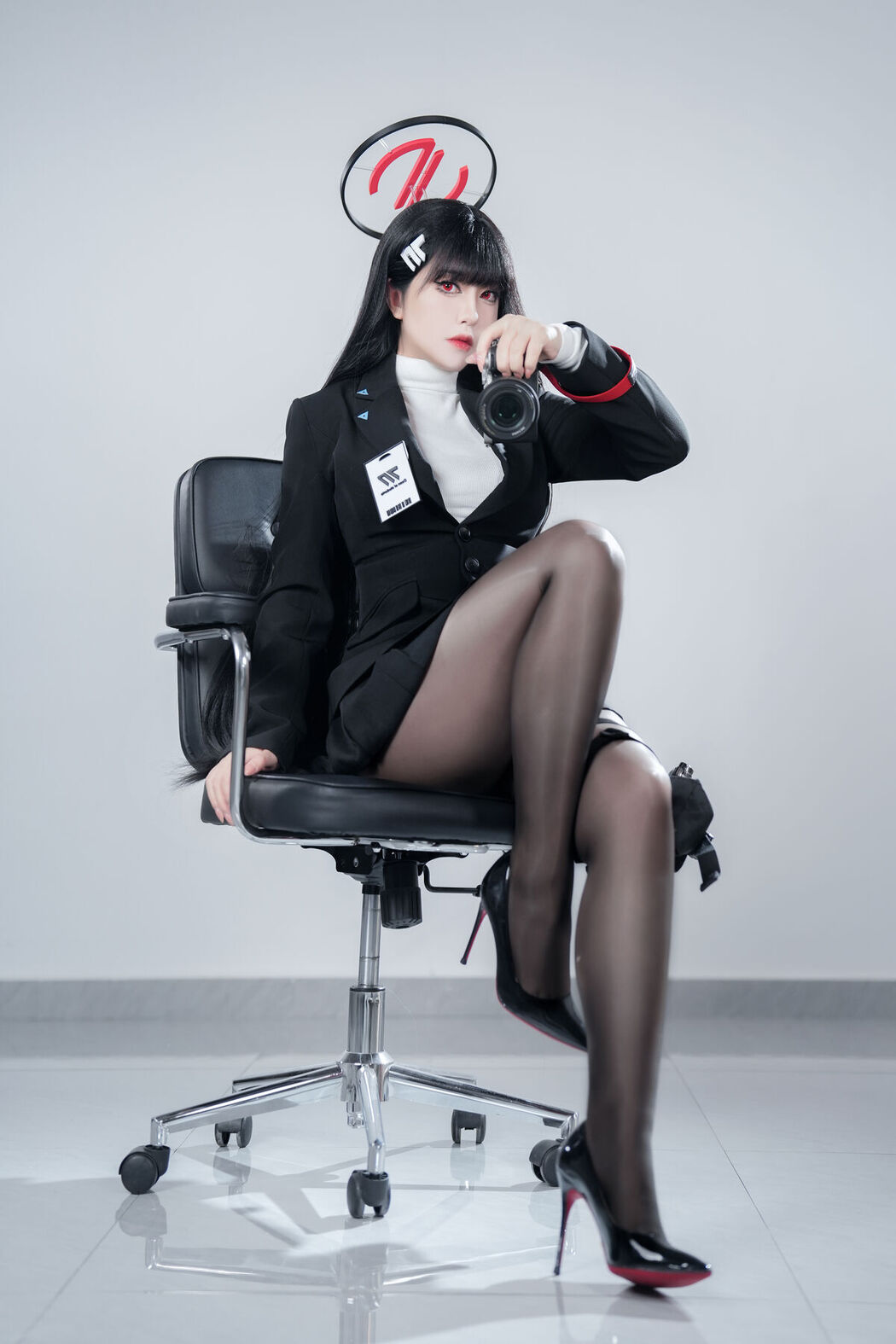 Coser@半半子 – 碧蓝档案 调月莉音 (60P)