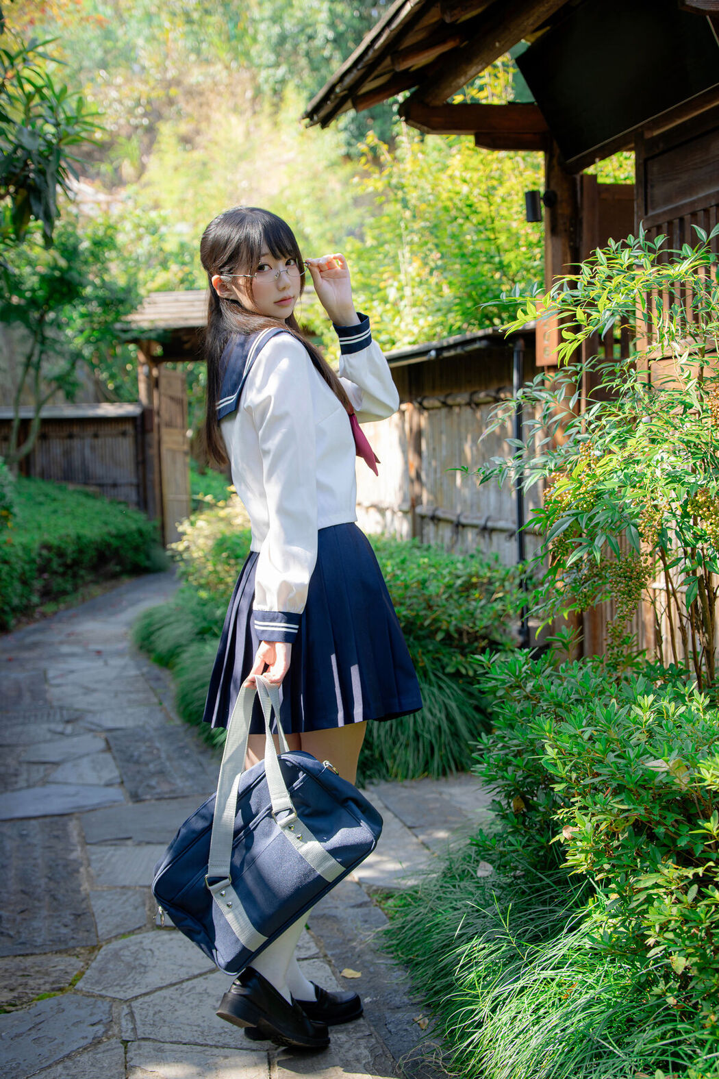 Coser@Nagisa魔物喵 &#8211; 真面目な委員長 (89P)