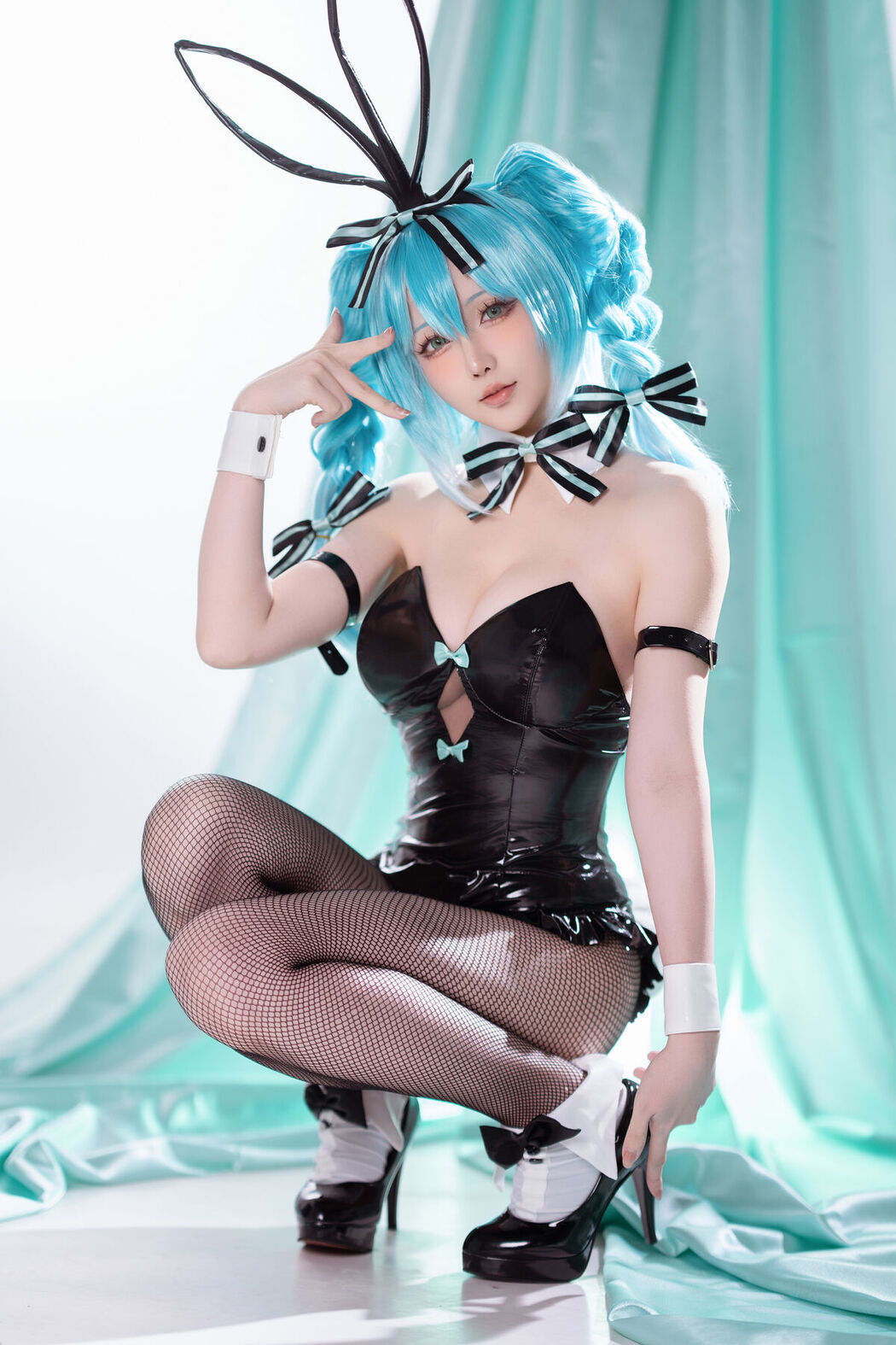 Coser@星之迟迟Hoshilily &#8211; 初音未来 兔女郎 (45P &#8211; 1V)