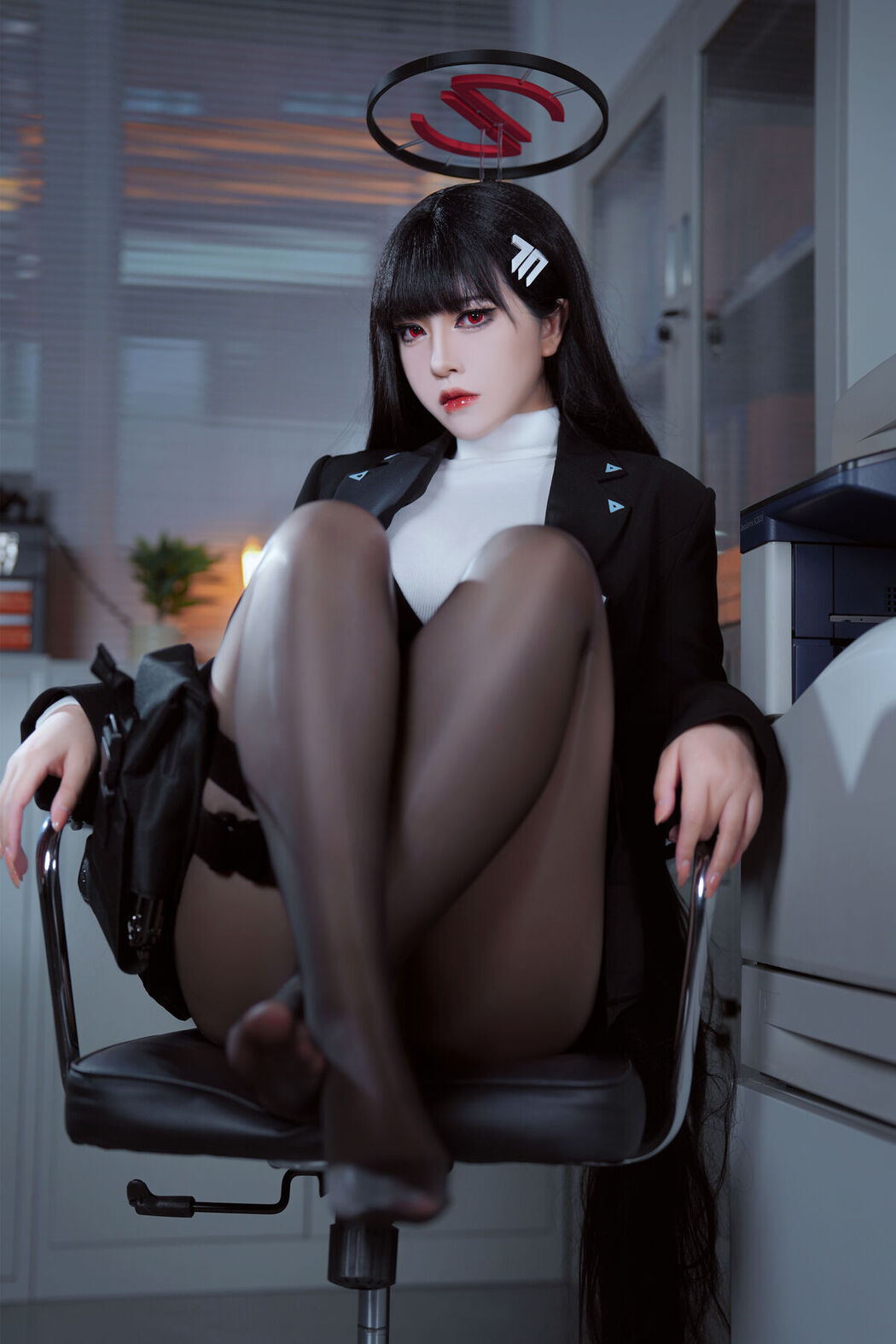 Coser@半半子 – 碧蓝档案 调月莉音 (60P)