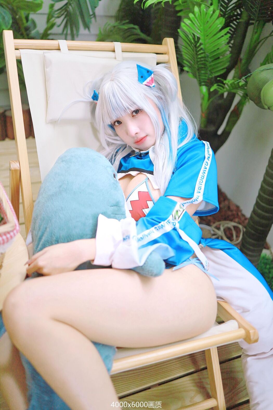 Coser@慕慕Momo &#8211; 鲨鱼制服 Gura (58P &#8211; 1V)