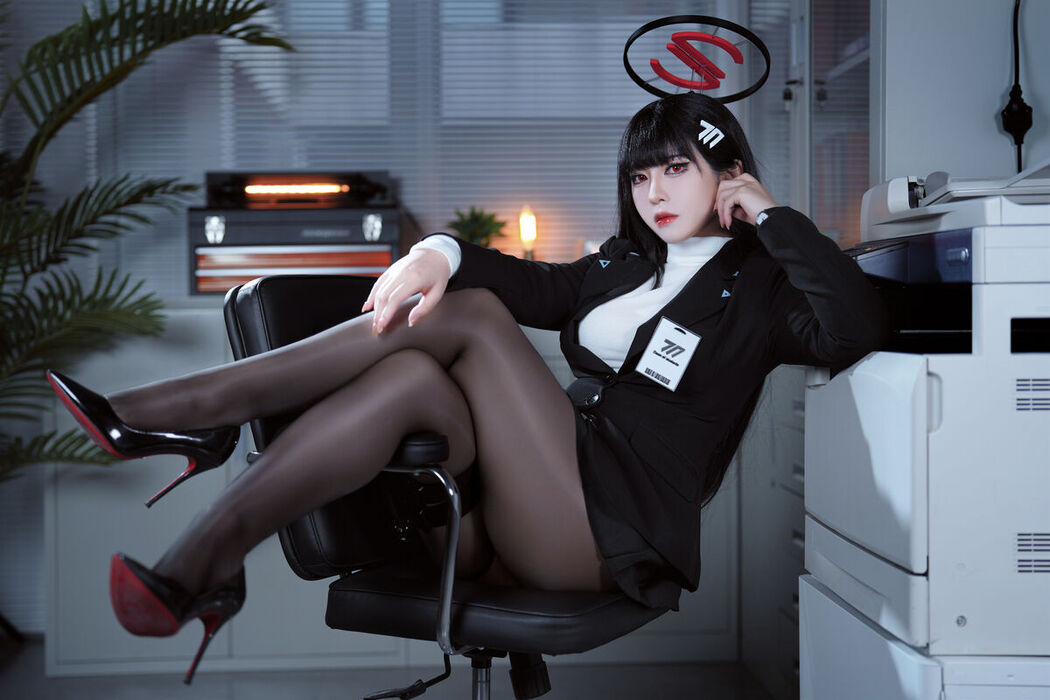 Coser@半半子 – 碧蓝档案 调月莉音 (60P)