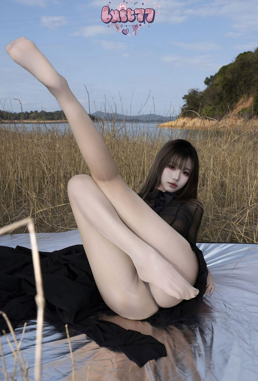 Coser@柒柒要乖哦 – 湖畔物语 Part01 (63P)