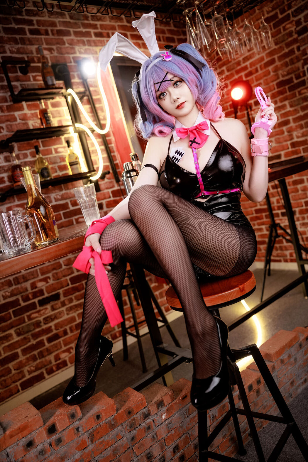 Coser@阿雪雪 – 初音兔子洞 Part01 (53P – 1V)